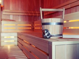 Schnapsidee für 1 Nacht im Sauerland - Willkommen mit dem ersten Kurzen! 