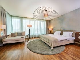 Silvester-Auszeit mit Tanzmusik und kulinarischem Feuerwerk