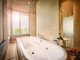 Silvester-Auszeit mit Tanzmusik und kulinarischem Feuerwerk