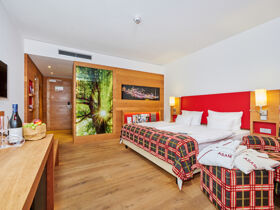 Silvester-Auszeit mit Tanzmusik und kulinarischem Feuerwerk