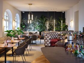 Silvester-Auszeit mit Tanzmusik und kulinarischem Feuerwerk