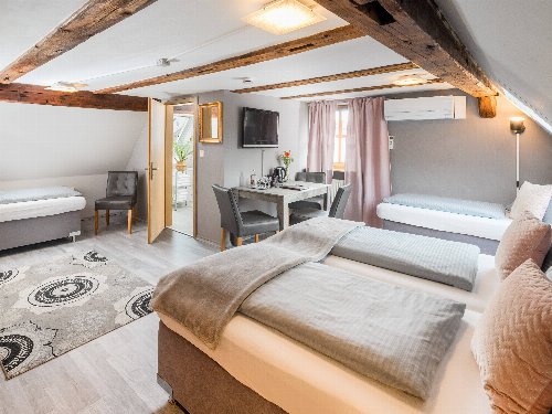 Hotel &amp; Landgasthof Nürnberger Hof