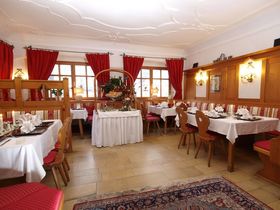 Silvester - Festlich tafeln, fröhlich feiern, friedlich schlafen