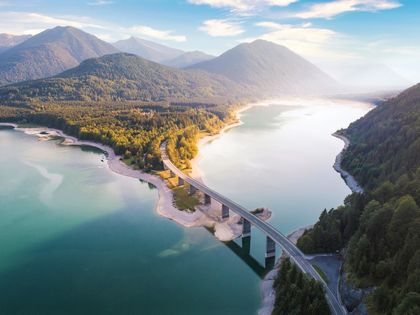 6 Tage Auszeit mit Halbpension und Bergbahnfahrt in Bayern am Sylvensteinsee 