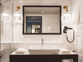 Mit uns wirst du zum Rockstar! inkl. Menü im Hard Rock Cafe am Ku’damm - 4 Tage