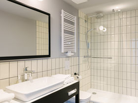 Mit uns wirst du zum Rockstar! inkl. Menü im Hard Rock Cafe am Ku’damm - 4 Tage