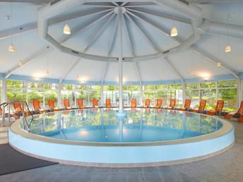 Heiße Quellen - 6 Tage Kurzurlaub in Binz inkl. Abendessen 