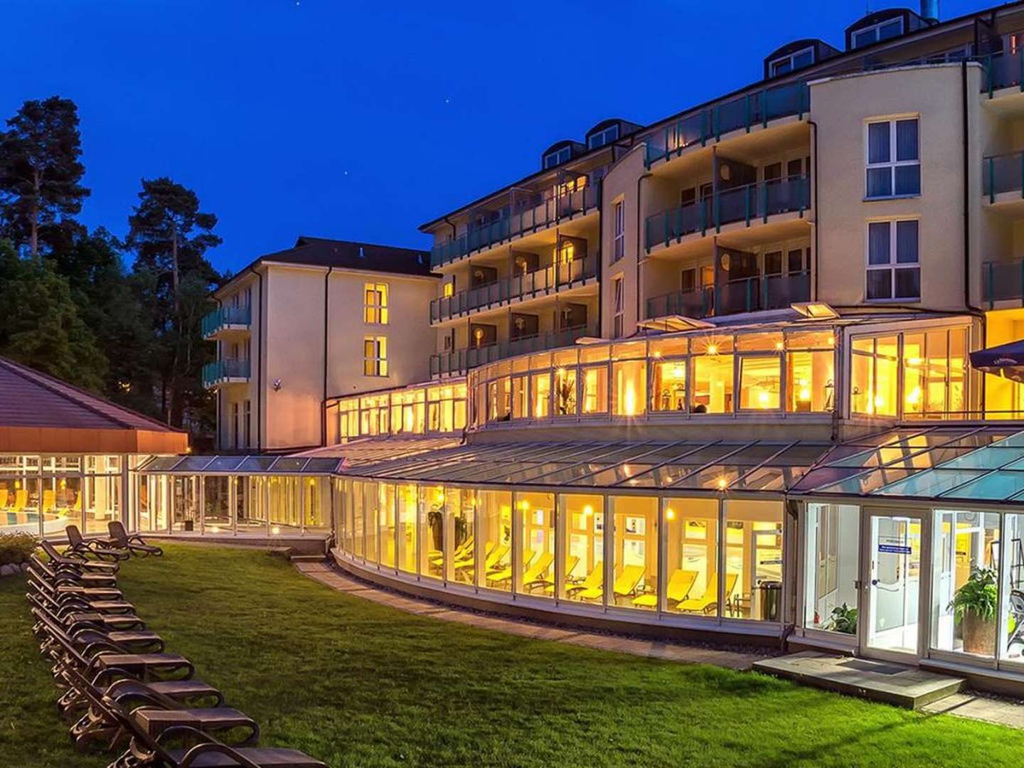 Heiße Quellen - 6 Tage Kurzurlaub in Binz inkl. Abendessen 