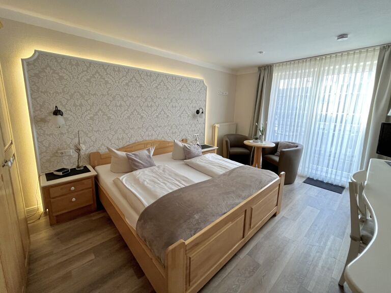 Doppelzimmer mit Balkon B