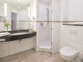 Zu Wasser und zu Land - Urlaub direkt am Inselsee Güstrow