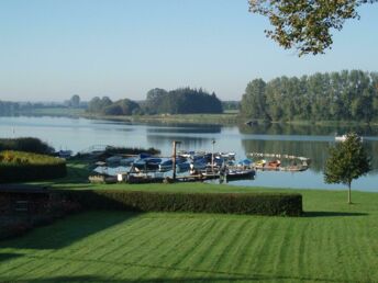 Bild 16 von 30