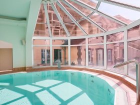 Magische Momente zum Jahreswechsel mit Gala-Buffet, Livemusik & Tanz