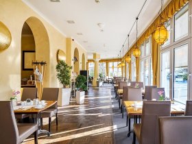 Magische Momente zum Jahreswechsel mit Gala-Buffet, Livemusik & Tanz