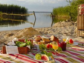 Oma, Opa und Enkel auf Tour am Plauer See ( auch als Mama, Papa & Kind buchbar  )
