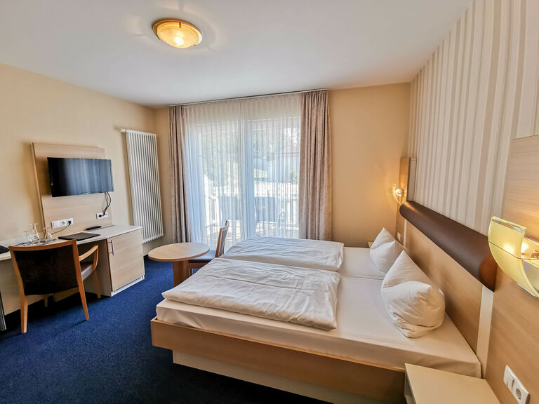 Doppelzimmer mit Balkon