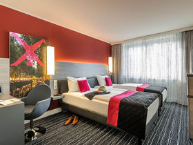 3 Tage Düsseldorf - Shopping, Kultur und Architektur inkl. Carepaket