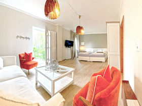 Mit Frauchens Liebling am Ostseestrand - Hundearrangement 