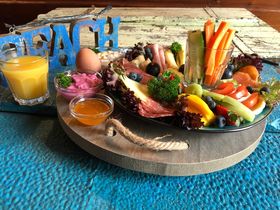 Mit Frauchens Liebling am Ostseestrand - Hundearrangement 