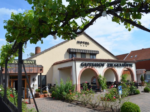 Gutshof-Ziegelhütte - Wein-Hotel und Restaurant