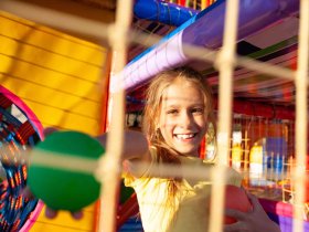 Familienauszeit an der Meckl. Seenplatte inkl. 1 x Eintritt Spielewelt I 4 Tage