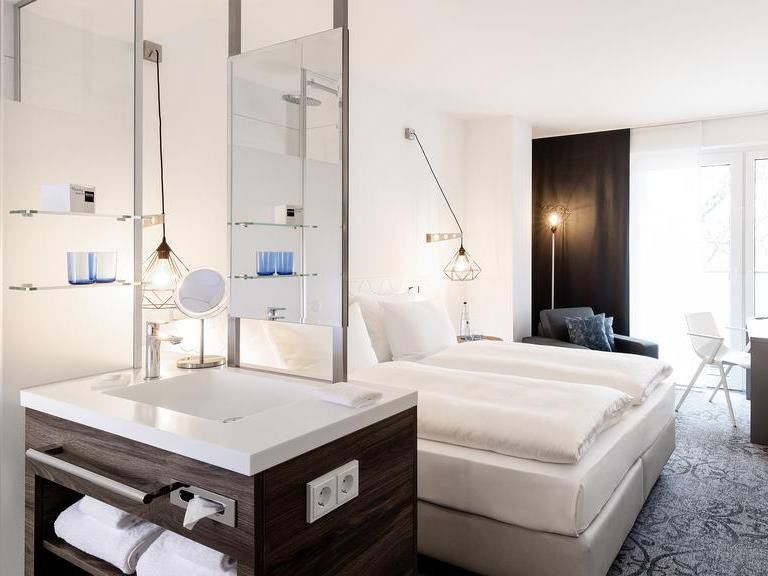 Doppelzimmer mit Balkon