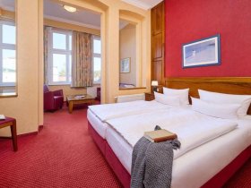 Magische Momente zum Jahreswechsel mit Gala-Buffet, Livemusik & Tanz