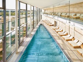 Genussurlaub für alle Sinne in der Therme Laa inkl. Poysecco & 5-Gang Kulinarik