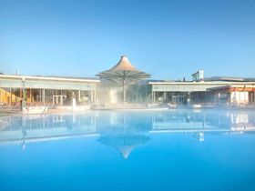 Genussurlaub für alle Sinne in der Therme Laa inkl. Poysecco & 5-Gang Kulinarik