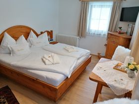 Familien-Auszeit am Badesee – 3 Nächte voller Sommerfreude