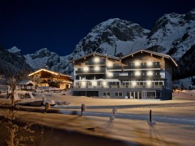 Skipauschale & Wellness | 2 Nächte inkl. 2-Tagesskipass Dachstein West