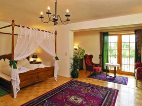  Schnuppern im Dirndltal inkl. 3,5-Gang-Dinner | 5 Nächte