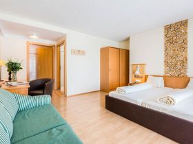 Winterstimmung inkl. Abendessen & Kinder-Skipass bis 14 Jahre | 6 Nächte 