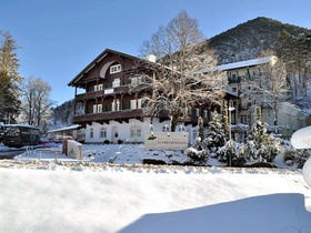 Unvergessliche Freundinnen-Auszeit in Puchberg am Schneeberg inkl. Massage | 2 Nächte