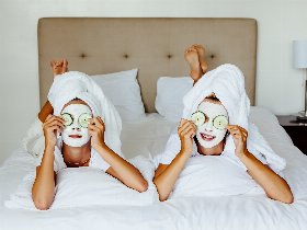 Unvergessliche Freundinnen-Auszeit in Puchberg am Schneeberg inkl. Massage | 2 Nächte