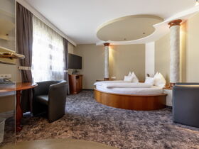 Stimmungsvoller Advent in Salzburg inkl. Glühwein & Kekse