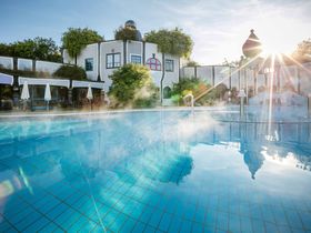 5 Tage Thermenurlaub im größten bewohnbaren Gesamtkunstwerk Österreichs inkl. Eintritt