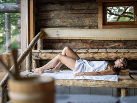 Thermengenuss im Sole-Felsen-Bad inkl. Frühstück | 1 Nacht