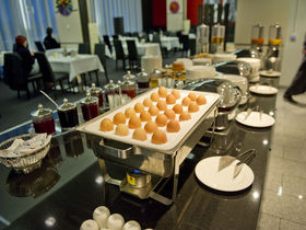 Shoppen im Designer Outlet Parndorf | 2 Nächte im Hotel direkt beim Outlet Center