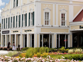 Shoppen im Designer Outlet Parndorf | 2 Nächte im Hotel direkt beim Outlet Center