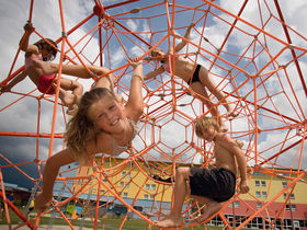 Familienurlaub im Thermen Resort inkl.  2 Kinder bis 14,9 Jahre | 2 Tage