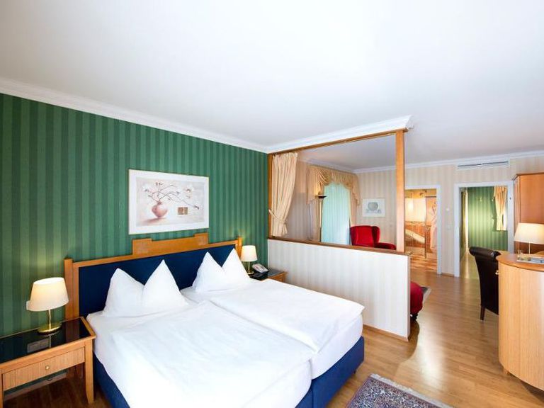 Juniorsuite/n