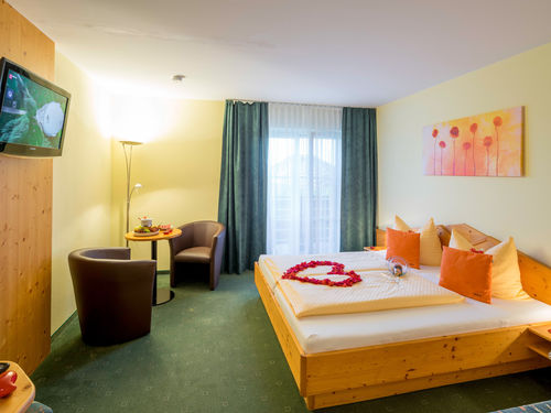 Hotel OASIS Loipersdorf Garni