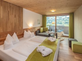 Vinoble Wellness Schnuppertage inkl. Red Grape Bath im Zillertal