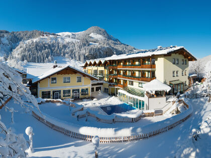 Winterliche Auszeit in imposanter Bergkulisse der Salzburger Sportwelten | 4 Nächte 2
