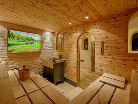 Wedeln & Abtauchen | Wellness, Kulinarik 3-Tages-Skipass für 4 Nächte