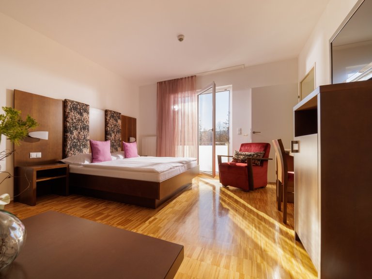 Doppelzimmer mit Balkon