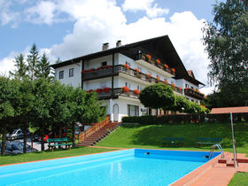 Graz erleben inkl. 24h Ticket für Universalmuseum Joanneum & Schloss Eggenberg | 4 Nächte 