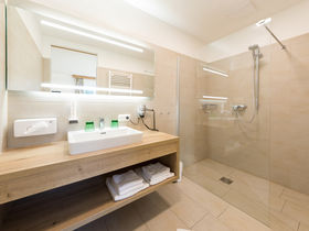 Graz erleben inkl. 24h Ticket für Universalmuseum Joanneum & Schloss Eggenberg | 4 Nächte 