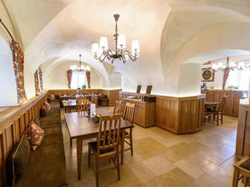 Wirtshauskultur und Barocksuite inkl. Thermengenuss in der Therme AQUALUX Fohnsdorf