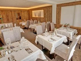 Romantik & Wellness inkl. Prosecco & Wellnessanwendungen im Ötztal